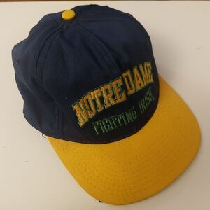 Vintage Snapback Notre Dame Cap